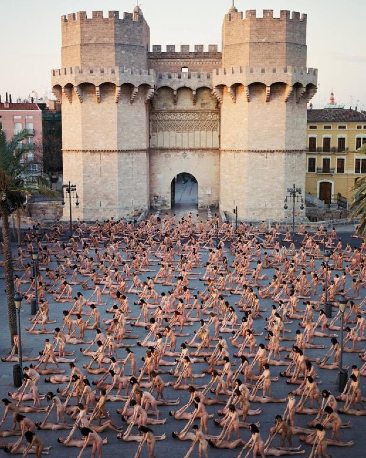 Foto De Spencer Tunick En Valencia As Es La Foto De Spencer Tunick Que Desnud A